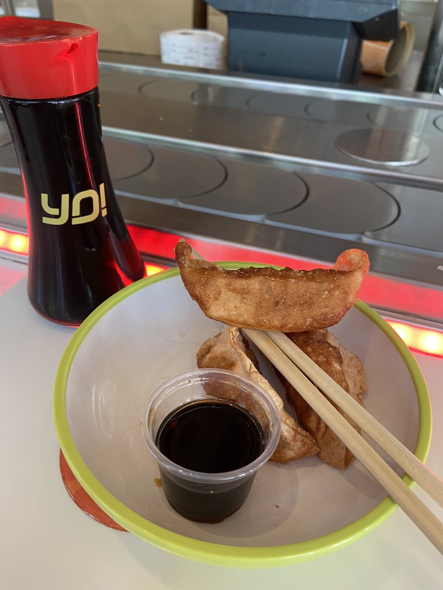 BingoMonkeyNuts's tweet photo. @YOSushi Your gyoza have been fried to within an inch of their sorry lives. I’ve licked walls with more moisture. https://t.co/O3yKC8UOKs