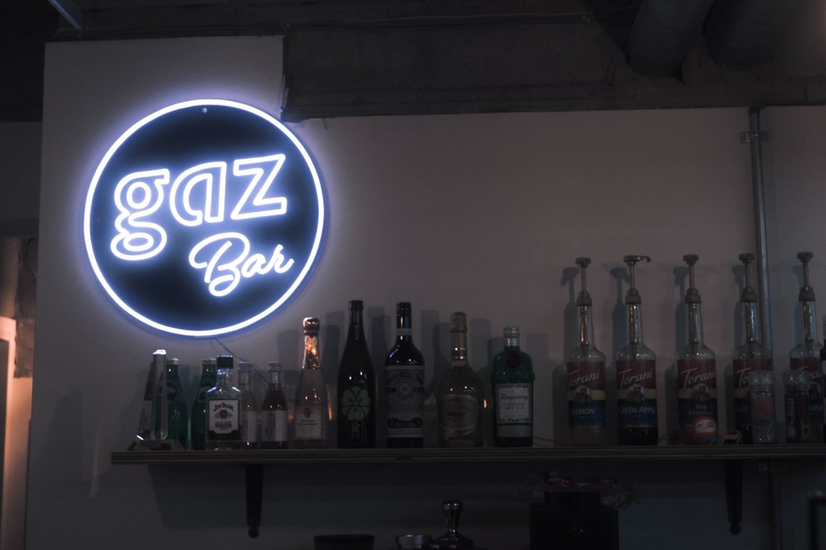 gaz_Inc's tweet photo. 🌙gaz flockの夜は、 gaz barオープン🍸

久しぶりの開催でしたが、多くのgazメンバーが参加してくれました！なかなか会えないオンラインメンバーともたくさん語り合うことができて、素敵な夜でした🌟

#gaz_bar 

photo by @fuyongdayong