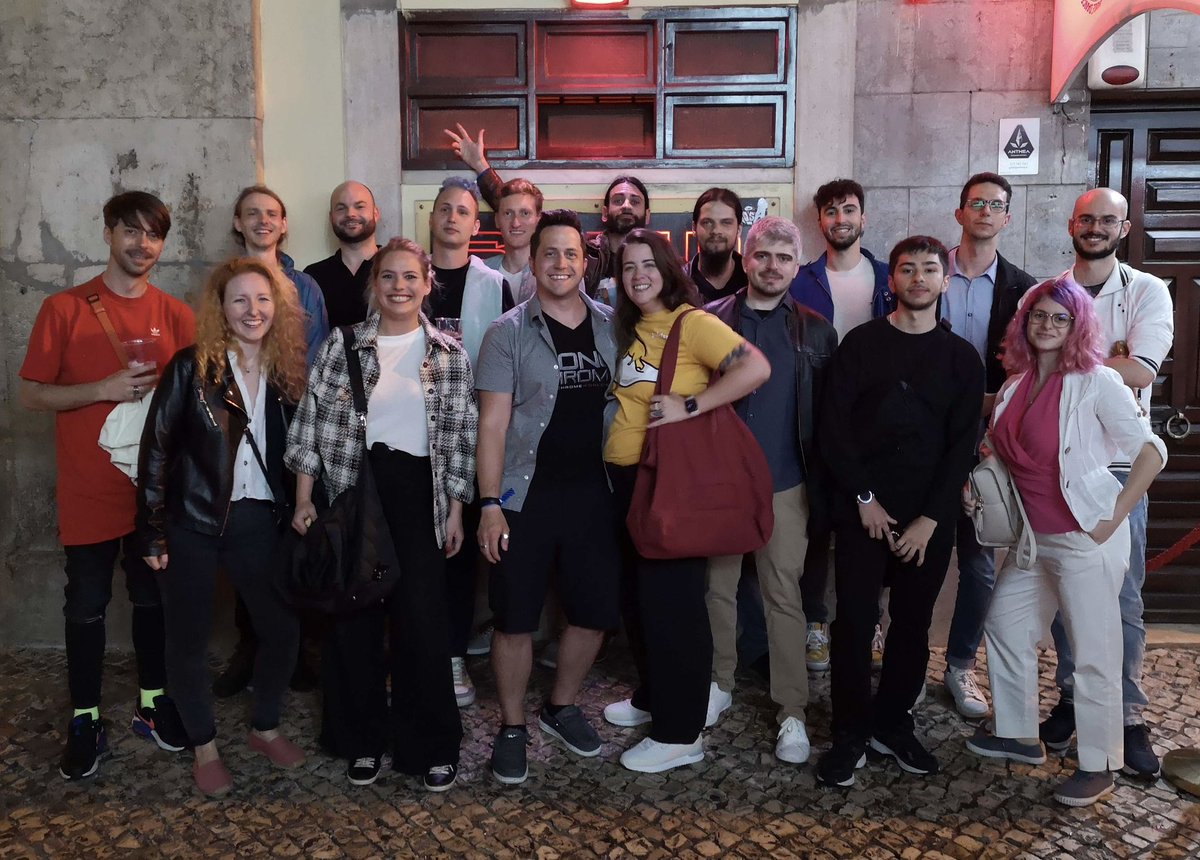 TempestStudios's tweet photo. Last night, 18 of us from all over the world, came together in fellowship, on the craziest street in all of Portugal.

What commonality and passion do we all share? Easy: @TheSandboxGame 

#SANDfam 1 \ Pink Street 0

@TempestStudios @Pickaxe_Master @3techstudio @WoodiesOfficial @KodiZene @fukemlozen @Dankoyy42 @Sebox07 @hallugram @Briah1618 @TomVoxel @DonaMaria_ABPM @IFireson @borgetsebastien 

Next? @NFCsummit beach party today.