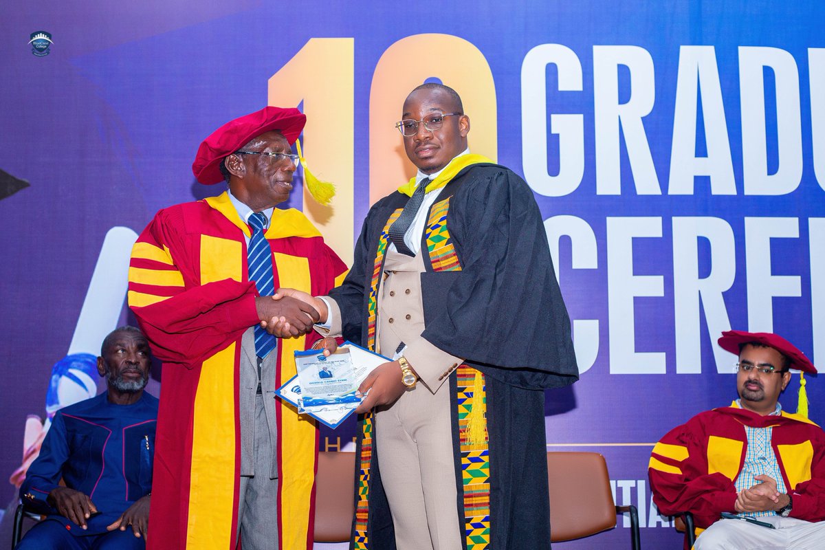 guttered_ancon's tweet image. Moments of Triumph: Celebrating the Class of 2022 at BlueCrest University's 19th Graduation Ceremony!The climax of years of growth, learning, and friendship. Congratulations to the graduating class of 2022. You are the future leaders our world needs. 
#BlueCrest #graduation2022