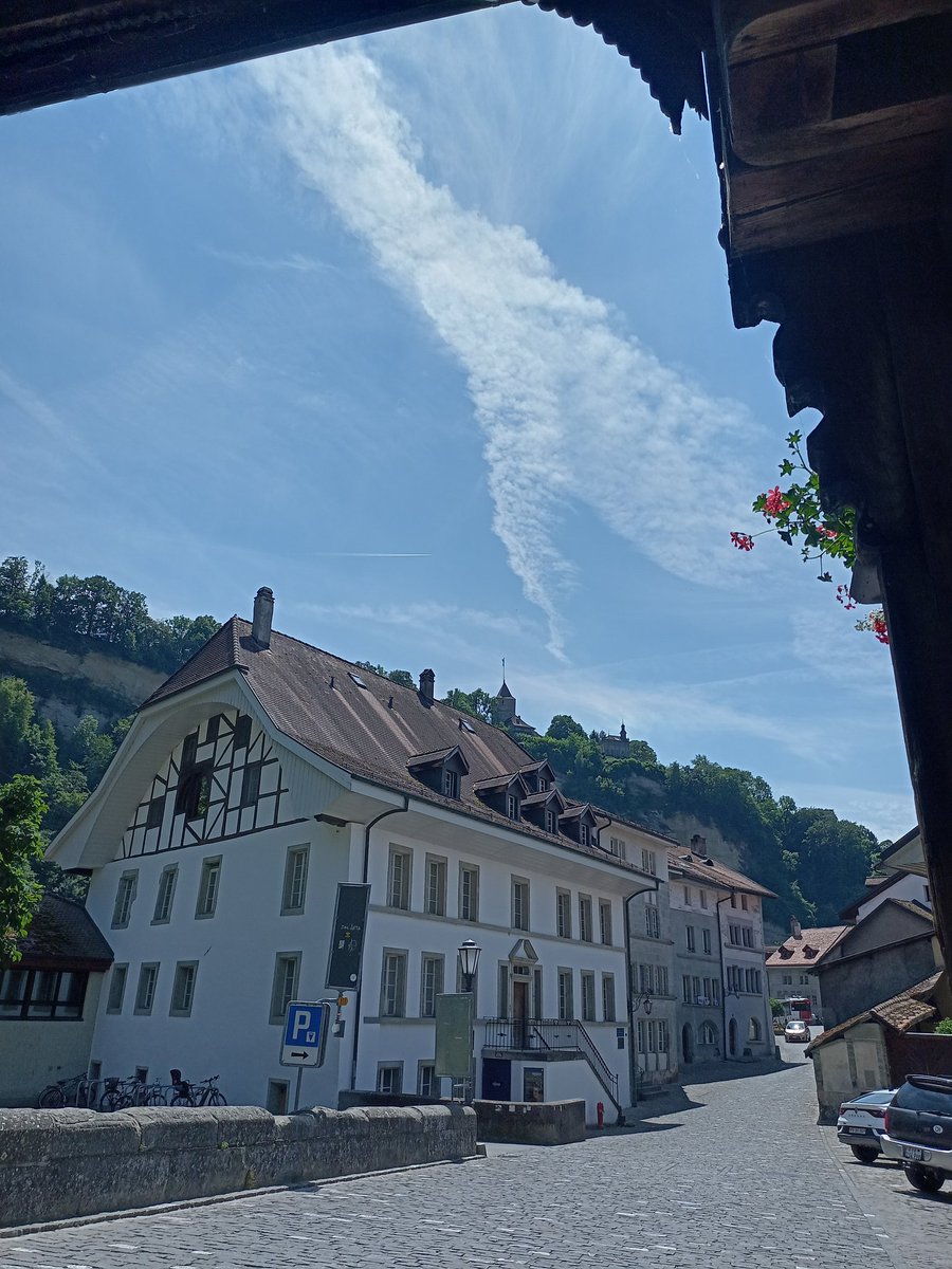 #Chemtrail #fribourg