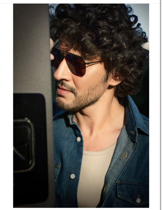 mid_day's tweet photo. #MiddayEntertainment |
Super Star
@urstrulyMahesh
looks absolutely stunning in his Latest Clicks🔥 Irresistible Charm and Unmatched Aura
#StunningSSMB #MaheshBabu #SSMB #CelebrityStyle https://t.co/FPlMSTKl31