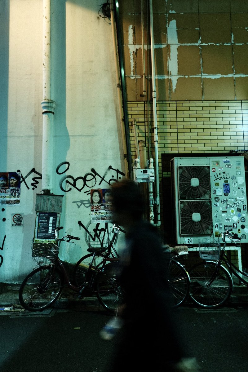 #秋葉原　#東京　📷ストリート
#CrossProcess #クロスプロセス
#Streetphotography
#Streetsnap  #photography
#streetgrammers
#citygrammers
#ファインダー越しの私の世界
#カメラのある生活
#キリトリセカイ
#streetphotographyjapan #discovertokyo
#FUJIFILM #富士フイルム #xt30  #Xシリーズ