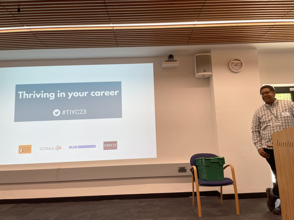 Fought through missed and cancelled trains to make it to <a href="/AcadLibsNorth/">Academic Libraries North</a> Thriving in your career event. <a href="/JSendall/">Josh Sendall</a> with the welcome to  #TIYC23
