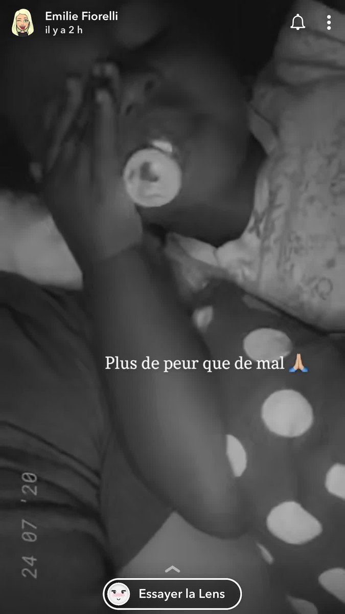 meltySS9's tweet photo. Emilie Fiorelli enceinte et séparée de M’Baye Niang, elle emmène sa fille en urgence à l’hôpital via @melty_fr https://t.co/pqO0haspvx https://t.co/PnmiQfH9QL