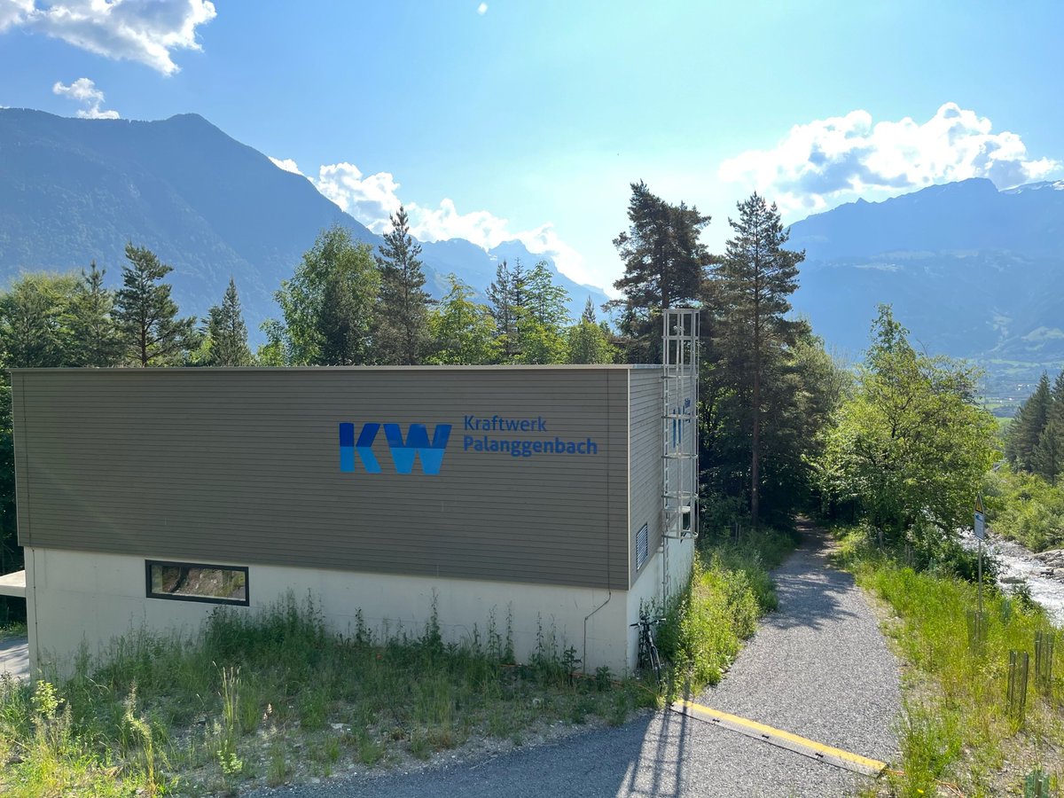 AventronPower's tweet image. Eindrücke von der Einweihung des Wasserkraftwerks #Palanggenbach. An diesem sind wir mit 60 Prozent beteiligt. Wir freuen uns, den Ausbau erneuerbarer Energien in der #Schweiz aktiv mit vorantreiben zu dürfen. #Wasserkraft #Hydropower #Nachhaltigkeit