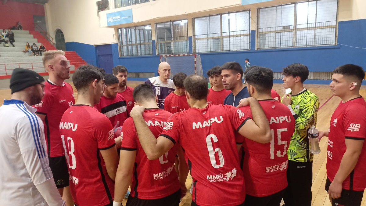 JavierSallustro's tweet photo. #Balonmano 
GANO LA MUNI ! 
Ambas ramas de @Handballmaipu1 lograron importantes triunfos ante los siempre complicados equipos de @HandballTupung1 
FEM #Tup 34 #Maipú 39
MASC #TUP 30 #MAIPÚ 35

El Rojo se metió en zona de play off mientras el Cele sigue en los primeros puestos. https://t.co/zo9XM9JwxC