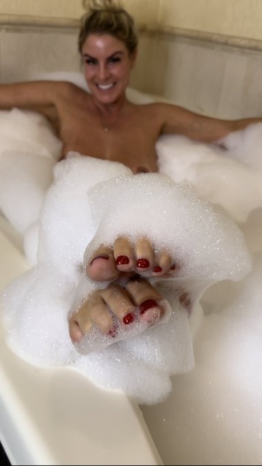 Cum💦 join me🥵 https://t.co/hUmDQa5p8q https://t.co/EUmvujhYo7 https://t.co/CwSEPmLUrY