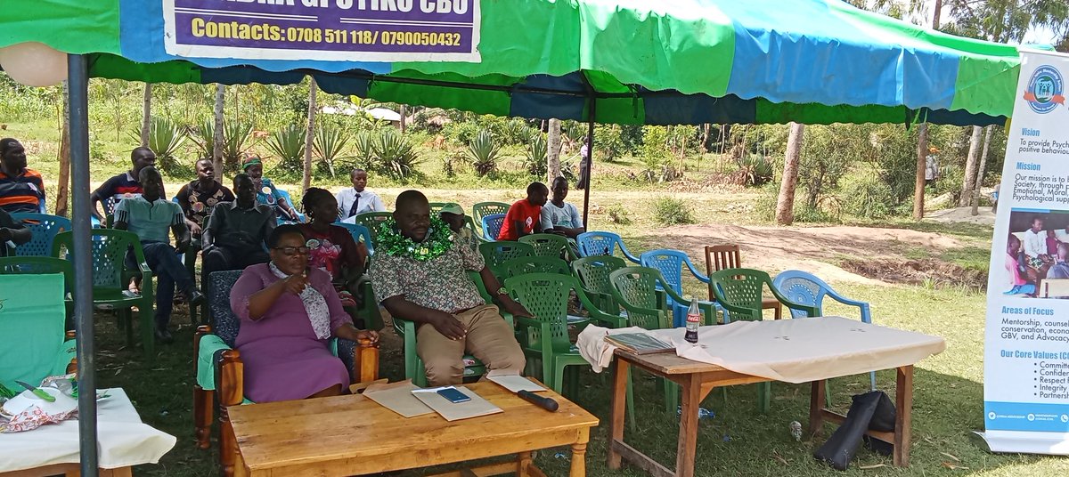 BurweCecilia's tweet photo. Education day at Uyiko Primary school.
@EducationForAll
@ChildFundGN
@HealthandEcono1
@StepupTogether
@WBG_Education
#AsAparentYouTheFirstTeacherToYourChild https://t.co/bFoySUs6W9
