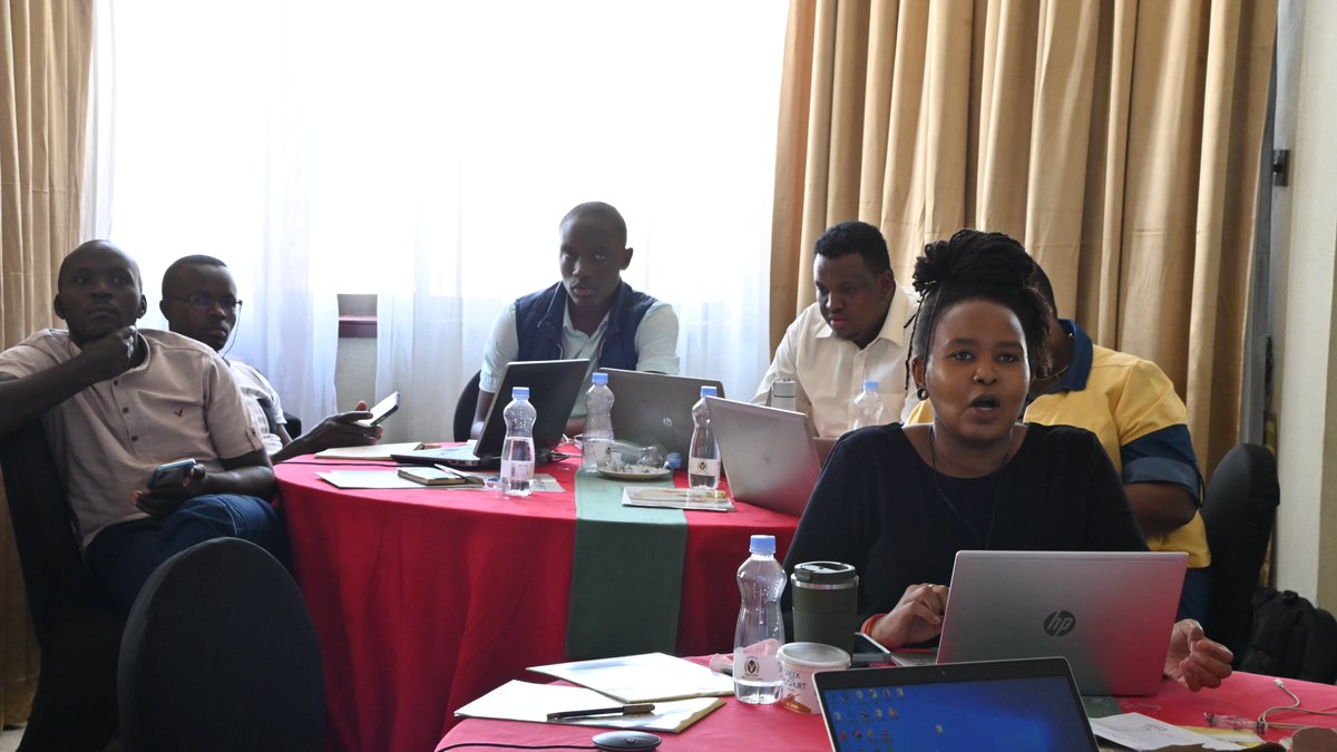 TIKenya's tweet image. Verification of content and sources is key in #Investigativejournalism, hence training and mentorship for some of the journalists is ongoing through the #MediaTechHub project for a couple of months to ensure that quality and factual investigative stories are published