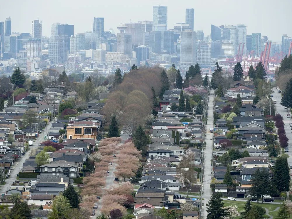 dvcapital_'s tweet photo. Real estate investment remains strong in Metro Vancouver despite inflation, cost of living.

#VanRE #CanadianRealEstate #Vancouver #BritishColumbia #BCRealEstate

https://t.co/PTibQ14Bbp https://t.co/Ayt0w3EKSW