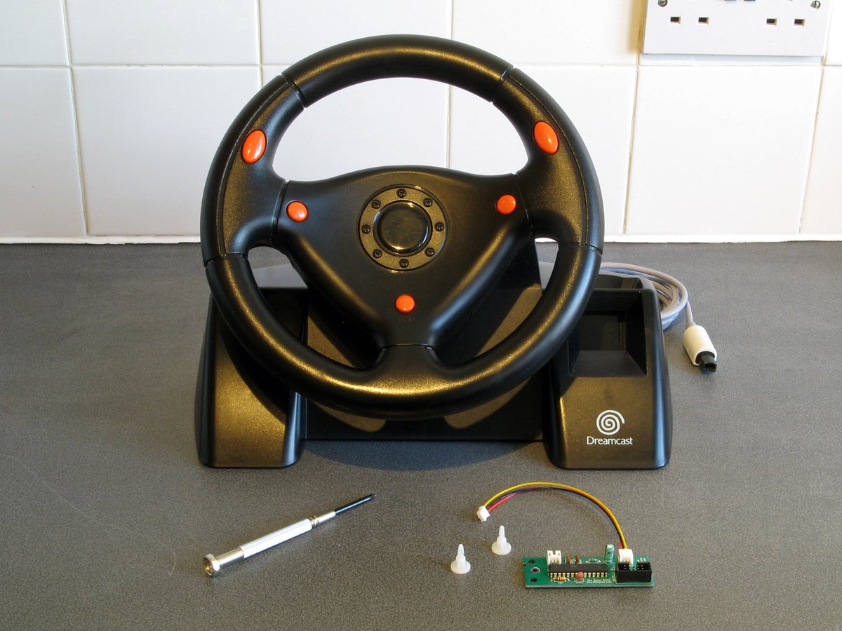 benryves's tweet photo. I've had a request to build some more De-Dead Zone mod boards for the Dreamcast. I need to track down a new supplier for the microcontroller, whilst I'm at it is anyone else interested in the mod? Old price was £20 (+postage if not in UK), hoping to not increase too much! https://t.co/vv9HFBWW3a