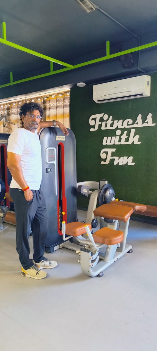 manojrrajput's tweet photo. SFW The GYM - GUJARAT - INDIA
“Every interaction in any form, is branding.”
#sfwthegym #TeamSFW #manojrrajput https://t.co/mBrtlwF40C