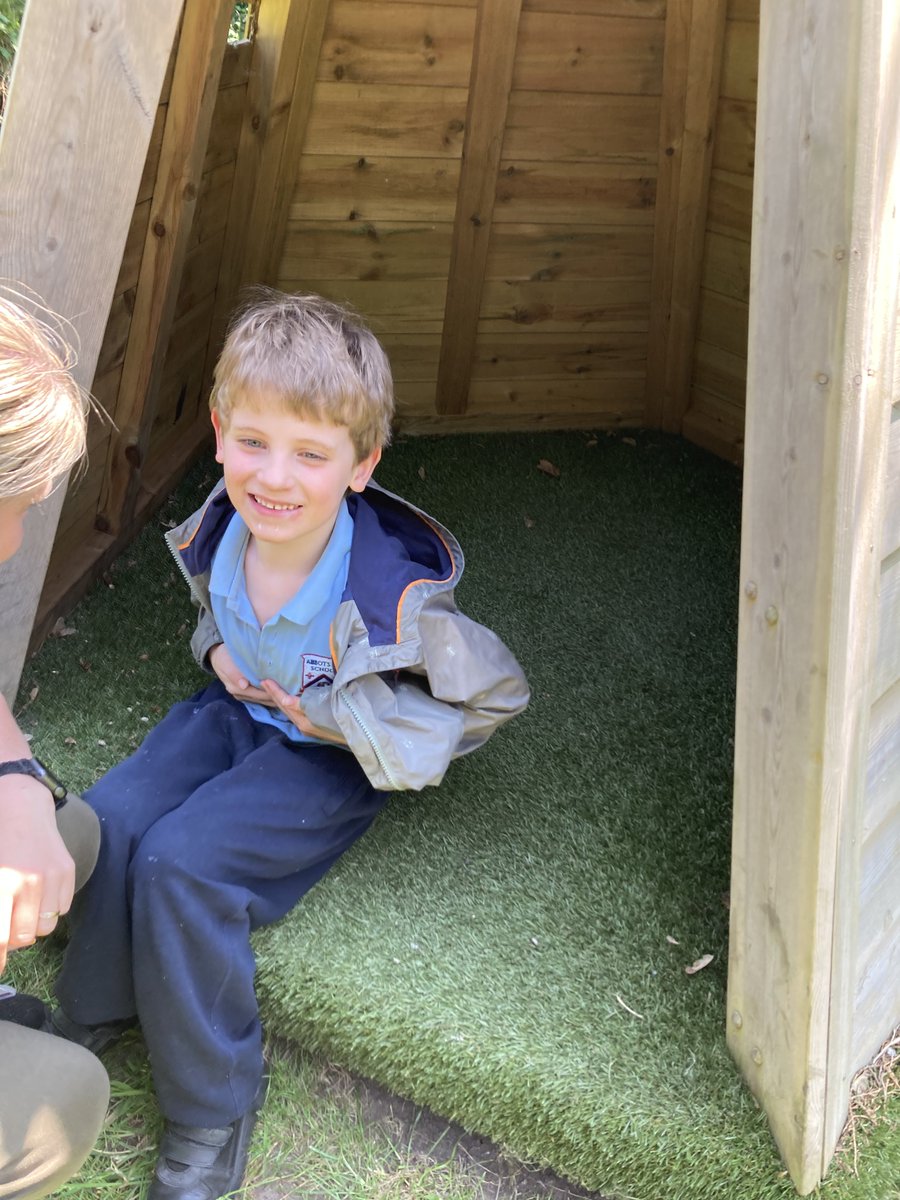 ALS_EYKS1's tweet photo. Wales class continued their safety week by learning how to stay safe in the sun. They stayed cool outside by finding shade in different areas of the school. Well done Wales! #sunsafety @AbbotsLeaSchool https://t.co/JZaXJlMDxz