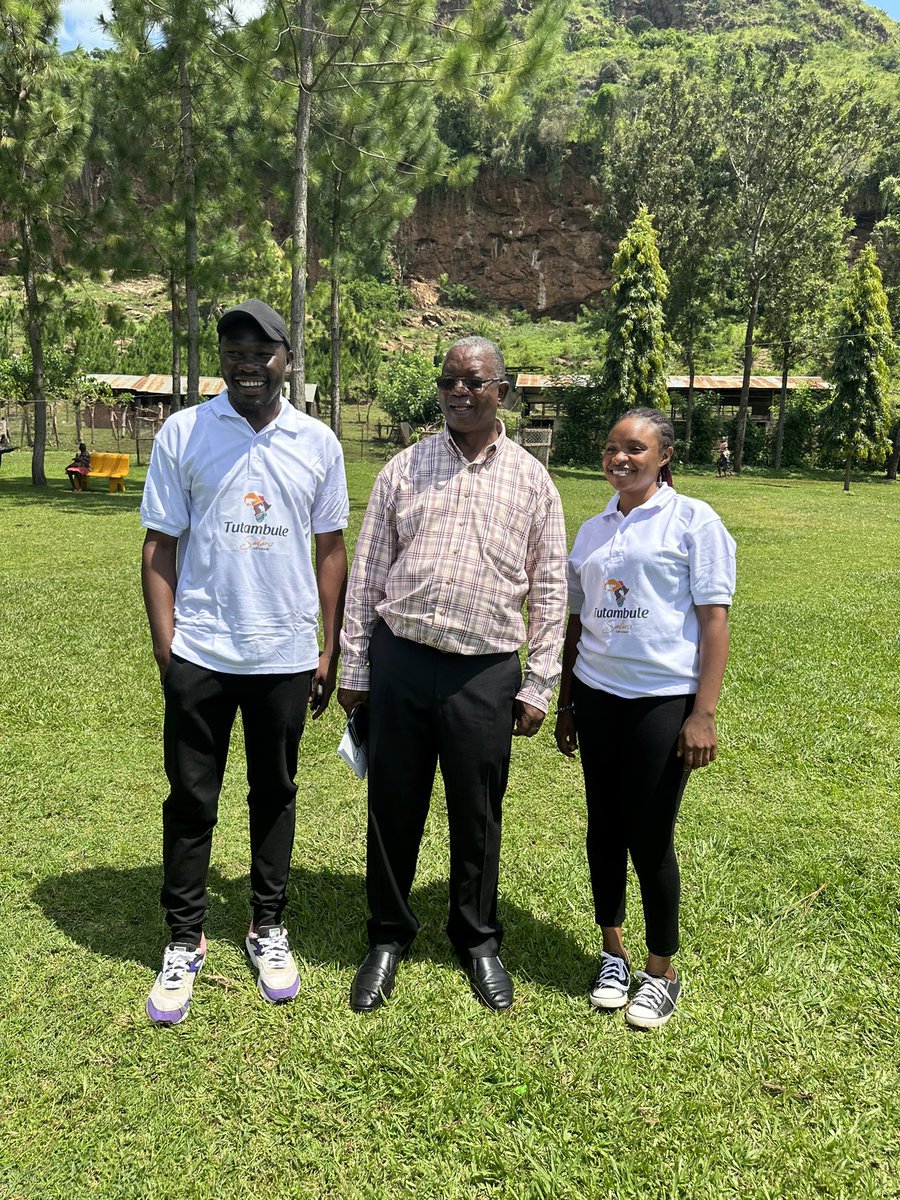 RedefiningTro's tweet photo. #TutambuleSafaris is passionate about #Tororo no more less than we are
#Simon and #Martha your efforts are well noticed
Letβs keep on pushing
#TororoToTheWorld https://t.co/cgbYBcCaTu
