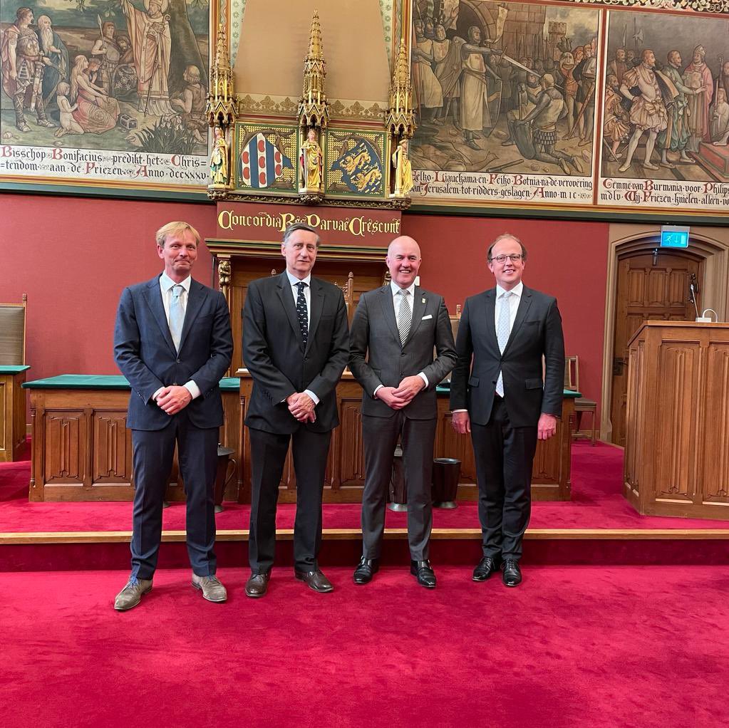 Duitse Ambassade Den Haag (@germanyinnl) on Twitter photo Daarna sprak ambassadeur Nunn met @CdKfryslan, Arno Brok, over grensoverschrijdende samenwerking met Duitsland en dan vooral #Nedersaksen. <a href="/frisodouwstra/">Friso Douwstra </a> @Siegerijkstra <a href="/provfryslan/">Provincie Fryslân</a> Daarna sprak ambassadeur Nunn met @CdKfryslan, Arno Brok, over grensoverschrijdende samenwerking met Duitsland en dan vooral #Nedersaksen. <a href="/frisodouwstra/">Friso Douwstra </a> @Siegerijkstra <a href="/provfryslan/">Provincie Fryslân</a>