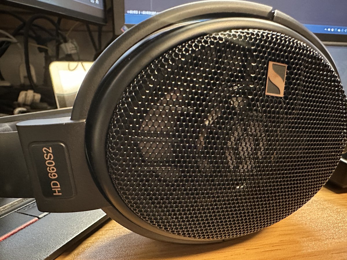 さすがSennheiser
良い音するぜ