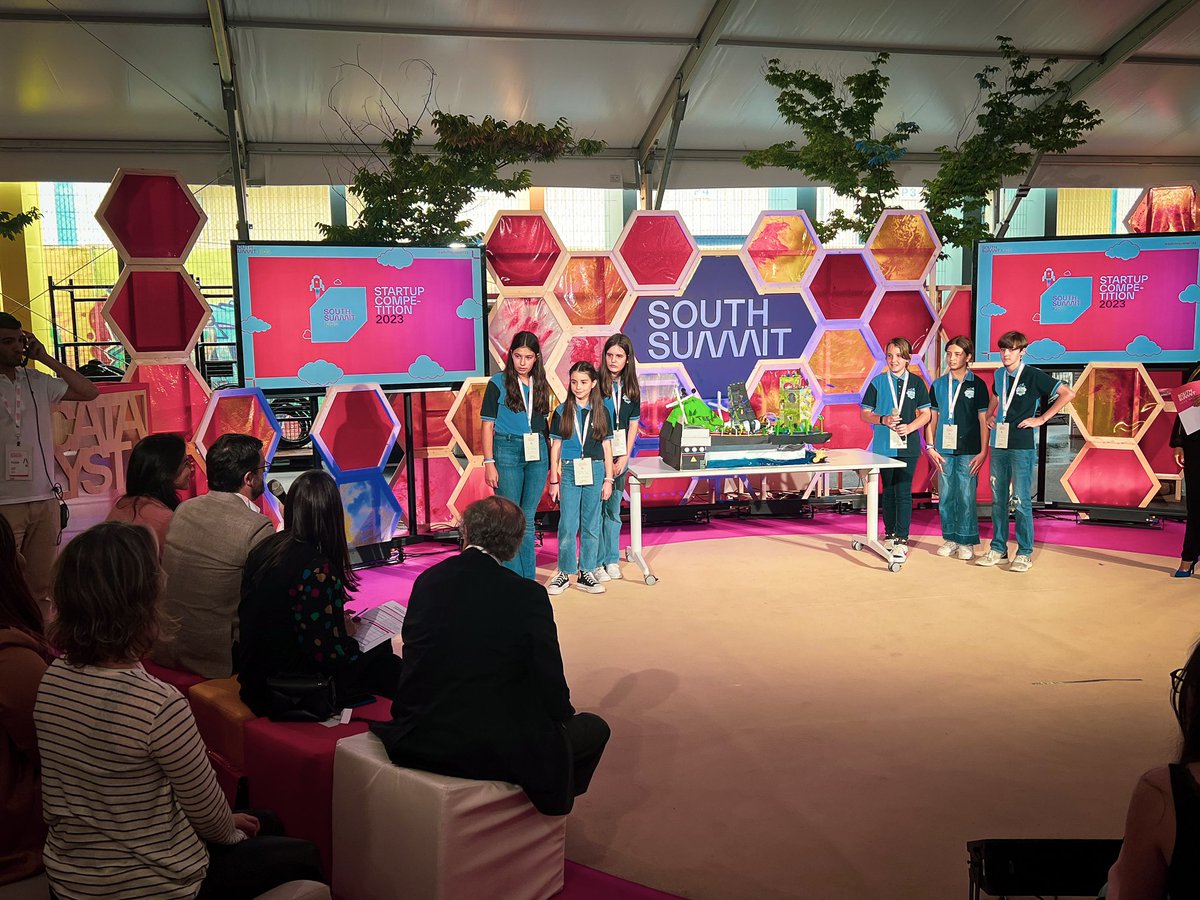 CarlosMatellano's tweet photo. I am really proud of these girls #SouthSummit23 #TheNextBigThing Winners https://t.co/zsXIANUY6z