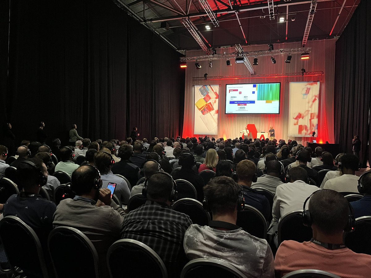 Loni Stark tweet media