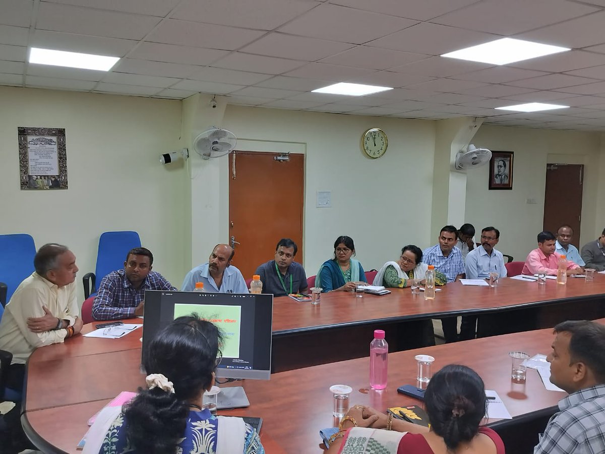 आज भारतीय खाद्य निगम, क्षेत्रीय कार्यालय, पटना में बिहार क्षेत्र के सभी 12 मंडल कार्यालयों के राजभाषा कार्मिकों के लिए एक दिवसीय राजभाषा प्रशिक्षण का आयोजन महाप्रबंधक (क्षेत्र) के मार्गदर्शन में किया गया।