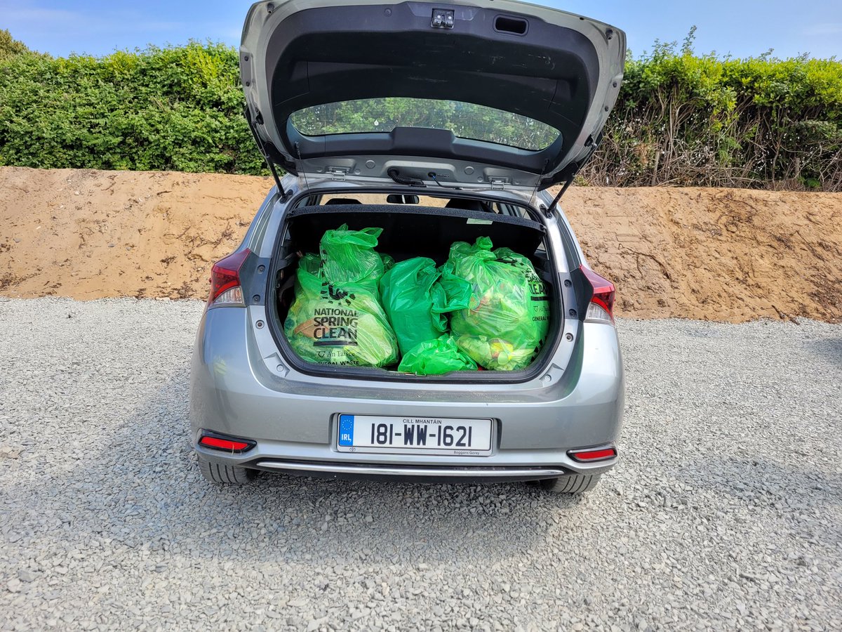 Six members of Gorey Tidy Towns marked World Ocean Day today with a clean up at Cahore and Old Bawn beaches. Four sacks were filled with rubbish. The volunteers adjourned to The Strand in Cahore afterwards for a well earned cuppa.