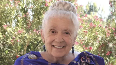 petermolzan's tweet photo. I turned 102 years old this year, and my decades of experience in holistic medicine has taught me a lot about how to live a long, happy and purposeful life. https://t.co/oif2RqpuZ3 https://t.co/L2MLuq875r