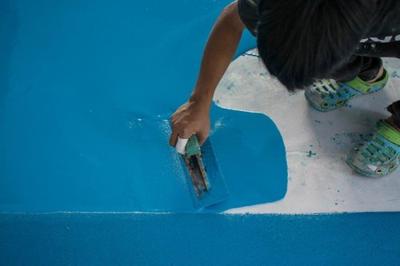 Epoxy floors are becoming increasingly popular in homes for their durability, ease of maintenance, and their attractive appearance. keepingyouinformed.info/10-tips-to-kee…