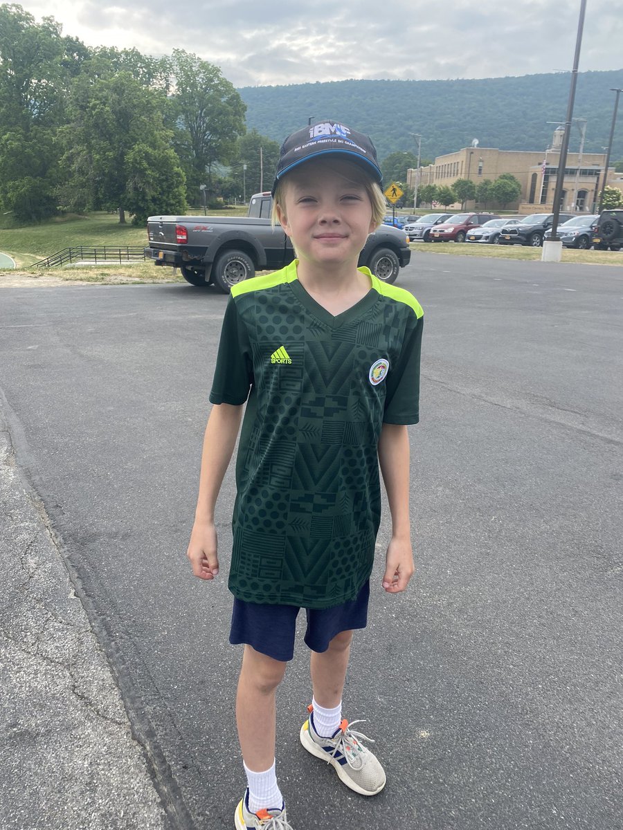 Today we celebrate Wesley! Wes is a friend to all, an activist, and has a heart that is full of love! #naplescsd 💚