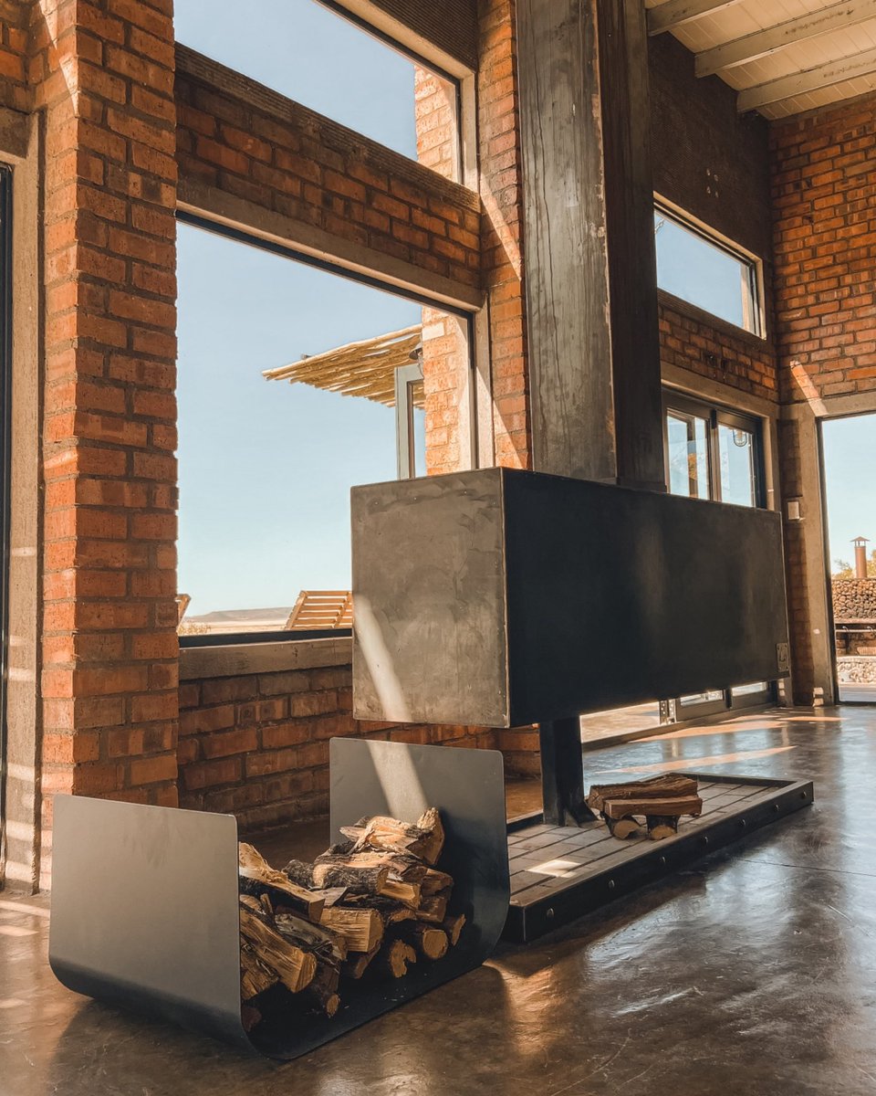 EcoKaroo's tweet photo. Chilly weekend // Weekend chill
Looking for a glorious off-the-grid getaway in the middle of nowhere π@ecokaroolodge
The views are beyond belief, just you, the karoo landscape and soaring African skies.
#travelza #southafricantravel #underafricanskies #karoolife #karooliving https://t.co/KOZSA4LWCw