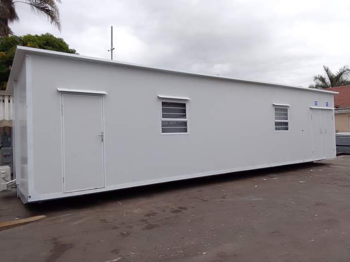 GroupMaphikwana's tweet photo. 12m and 6m Mobile Park homes on special
📞Call/WhatsApp 0640896016 https://t.co/kKJ3SLBpiH