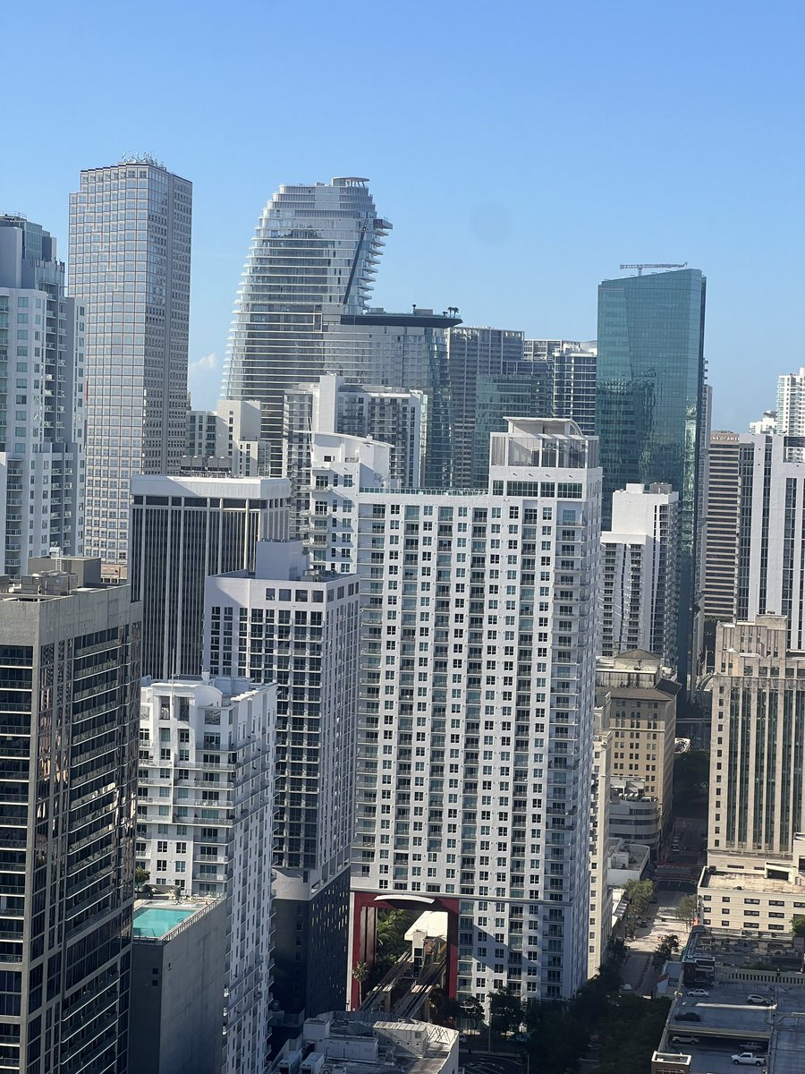 ReiCreative's tweet image. Gm from a magic city ☕️