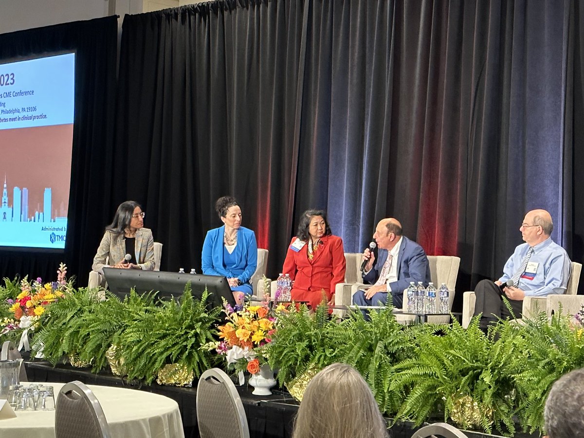 Amazing kickoff talks from the wonderful ⁦⁦@AVolgmann⁩ , ⁦@ErinMichos⁩ and Neha Pagidipati at ⁦@HeartinDiabetes⁩ discussing heart disease in women. Key takeaways: microvascular issues, especially with T2DM are a huge problem, menopause sx are NOT benign