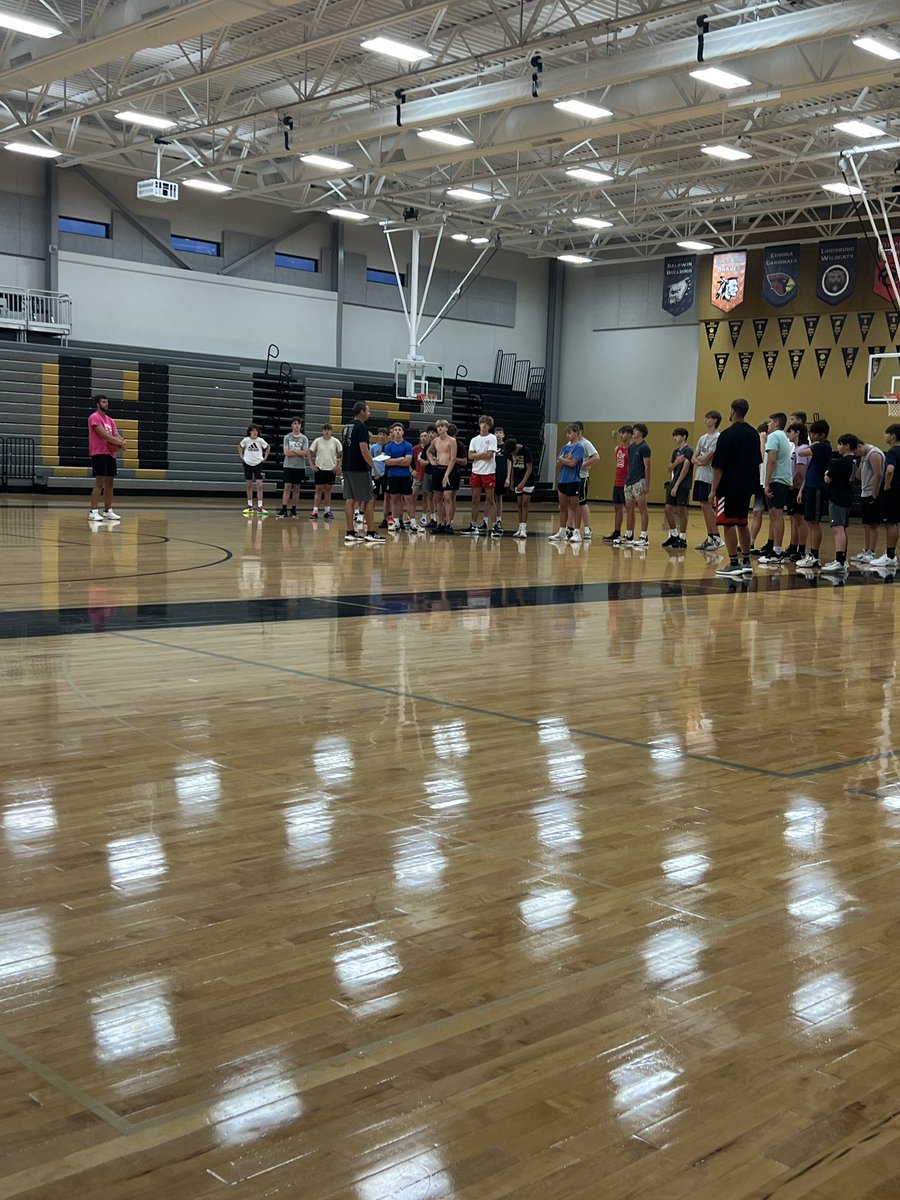 PantherBoysBB's tweet photo. K-12 Basketball Camp was a success! Excited for the future of our program after seeing the love for basketball in our community over the week! #PantherPride 🐾🏀 https://t.co/apkBB8T5DF
