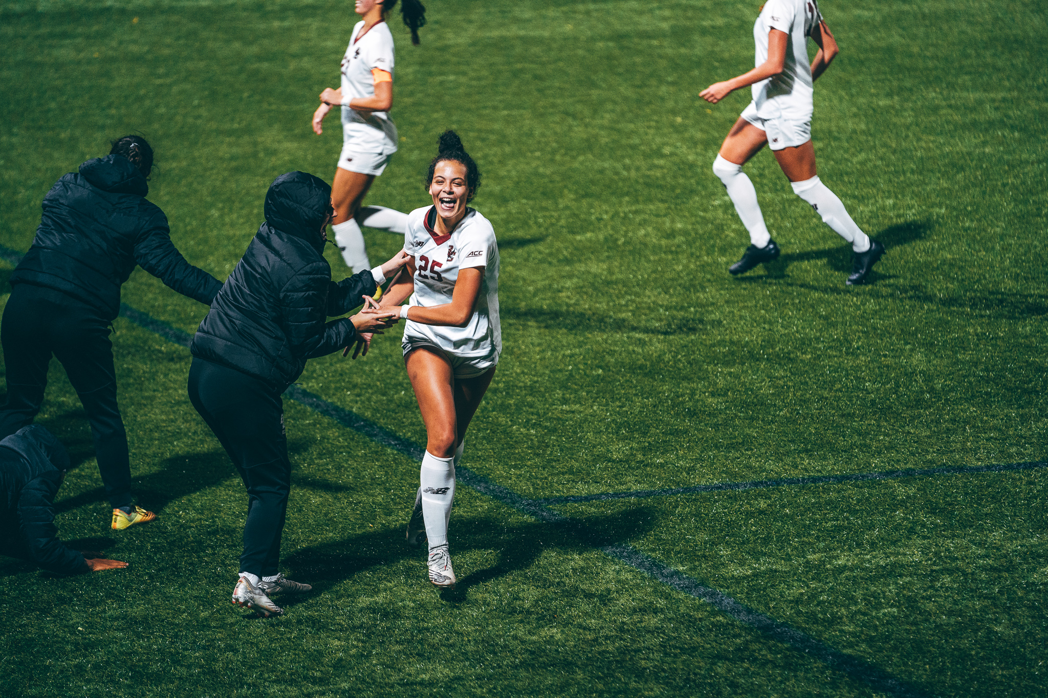 boston-college-women-s-soccer-on-twitter-sarai-to-laura-to-sophia