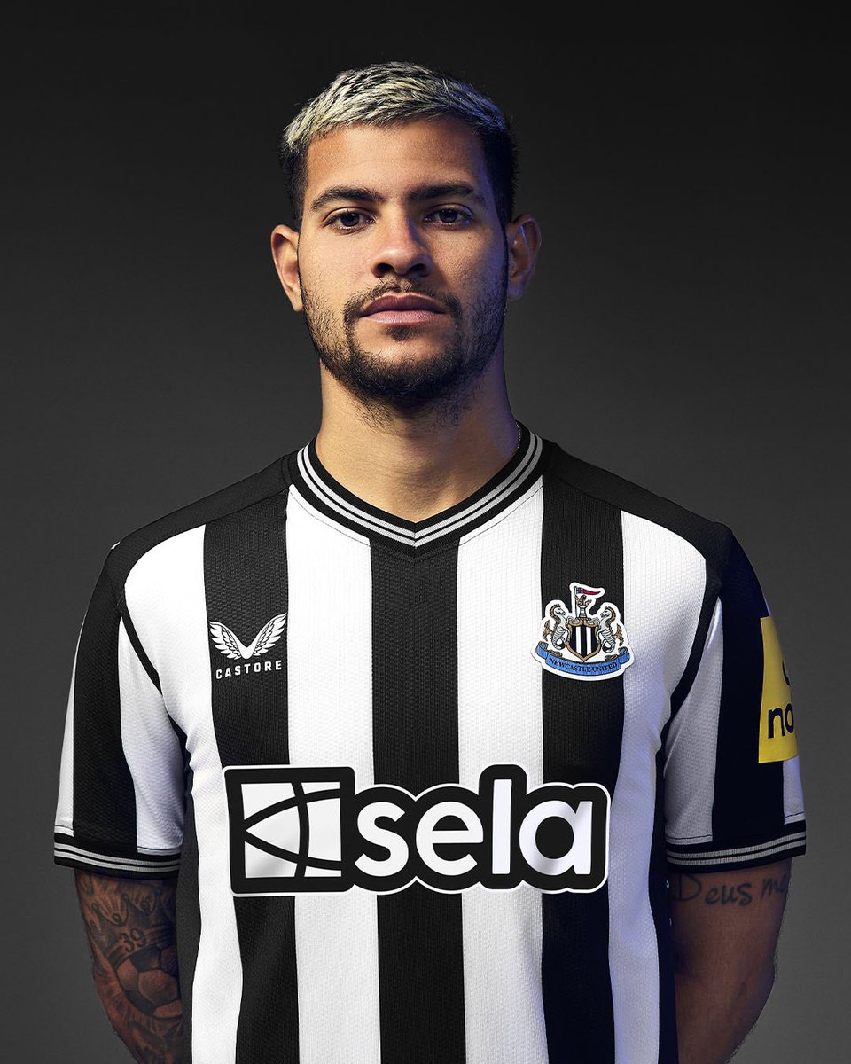🔴 𝗢𝗙𝗙𝗜𝗖𝗜𝗘𝗟 ! Newcastle dévoile son nouveau maillot domicile ! 🖤🤍

Propre ou pas ? 👌🤔