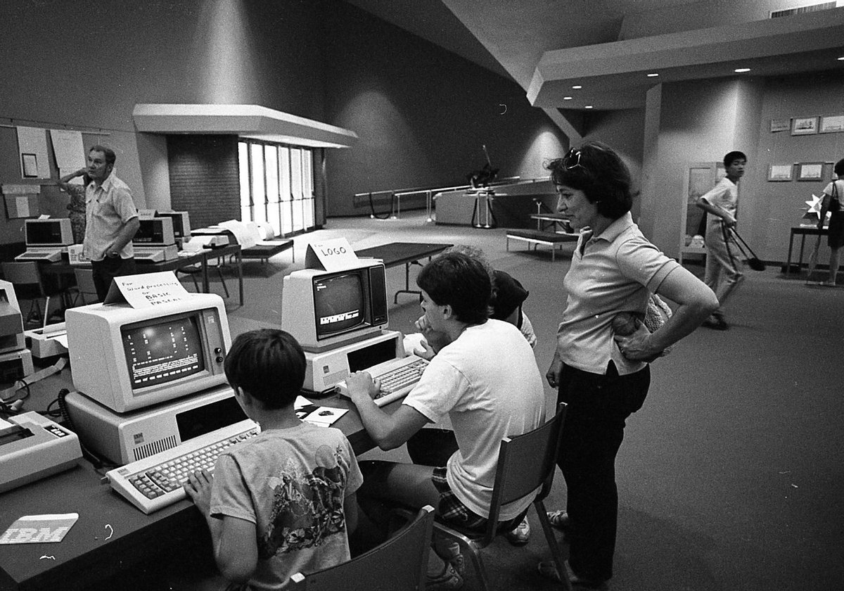 This month, Centre College will welcome the 2023 class of the Kentucky Governor's Scholar Program (GSP) to campus! 
Pictured below, students learn word processing and computer literacy skills in the Norton Center lobby, circa 1984. #GSP #GSPatCentre #GovernorsScholarProgram