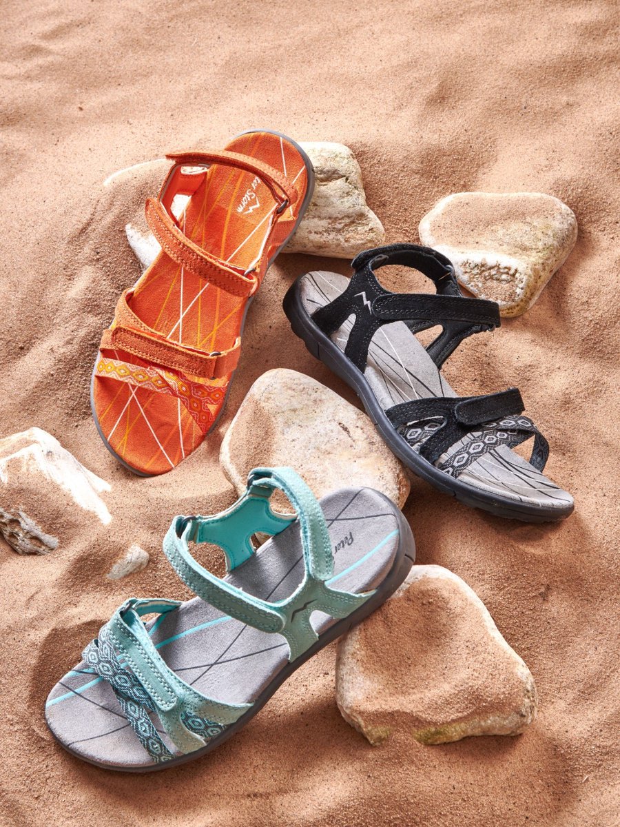 Summer has officially begun ☀️😎

Suitable for the sand and the sea, the Peter Storm Lynmouth sandal keeps you ready for any summer adventure (we don't think the flip-flops will cut it!)

Shop the range 👉 bit.ly/43xDIKs