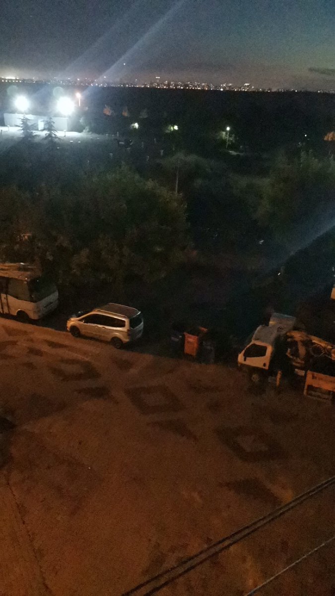 Malkoçoğlu mahallesi 13. Sokak taki parkın aydınlatma lambaları çalışmıyo hava karardımı parkta neler oluyo belli değil park tamda ilköğretim okulunun kapısı önünde ilgililerin dikkatine <a href="/sultangazibeled/">Sultangazi Belediyesi 🇹🇷</a>  <a href="/akpartiistanbul/">AK Parti İstanbul</a> <a href="/akpartisultangz/">AK Parti Sultangazi</a>  <a href="/TEDASKurumsal/">TEDAŞ Genel Müdürlüğü</a>  <a href="/BEDASDestek/">BEDASDestek</a>