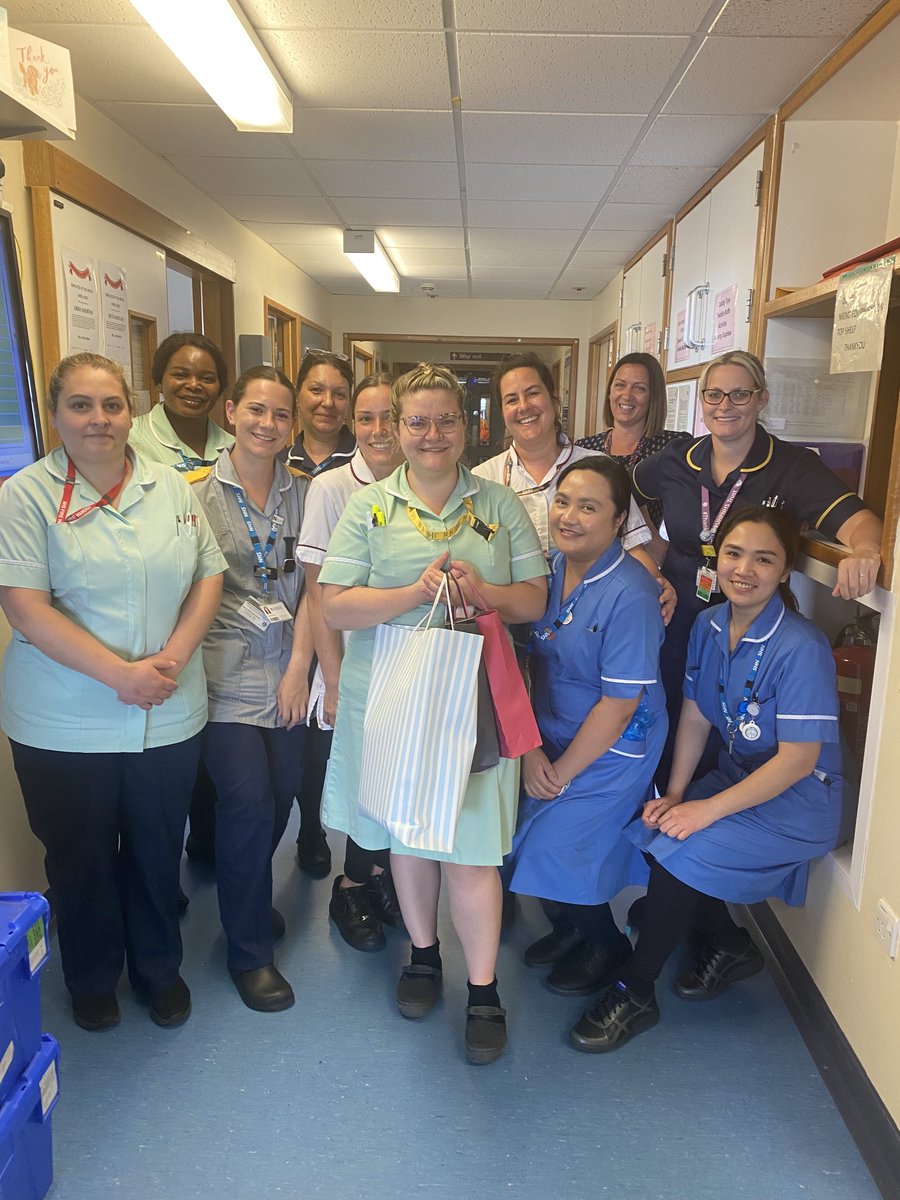 Saying goodbye to Emily on her last day on Sharp ward and wishing her well in maternity 😊🙏⁦<a href="/UHP_NHS/">University Hospitals Plymouth NHS Trust</a>⁩ ⁦<a href="/sue_timminsNHS/">Sue Timmins</a>⁩ ⁦<a href="/ginahorner87/">gina horner</a>⁩