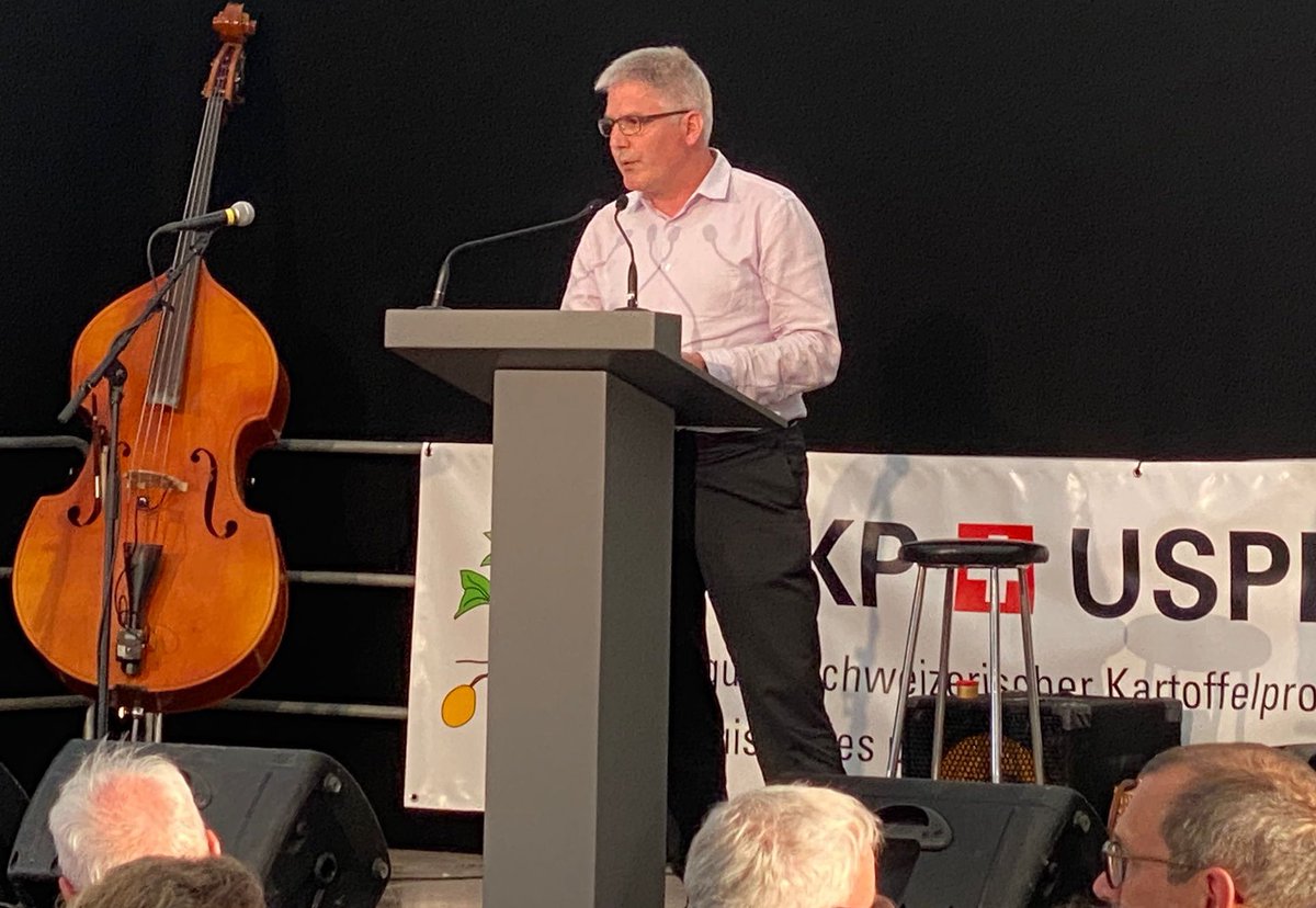 Christian9Hofer's tweet image. 🥔🥔 50 Jahre #VSKP #USPPT: Die Vereinigung Schweizerischer Kartoffelproduzenten versorgt uns seit 50 Jahren mit «Superfood aus heimischem Boden». Vielen Dank für das Engagement 🤝und den wichtigen Beitrag zur #Ernährungssicherheit.