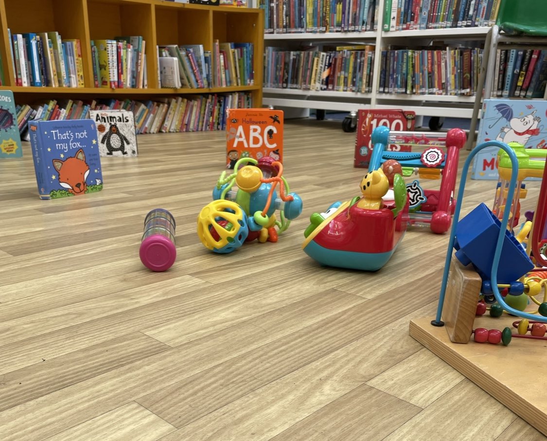 Tate South Lambeth Library tweet media