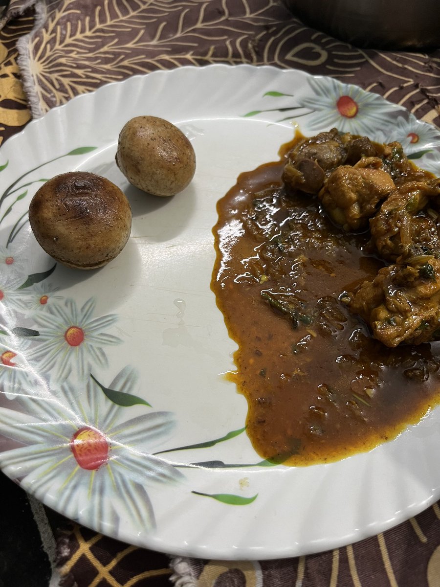 raazz88266's tweet photo. Khana aisa Banao ki Dekh kr  4 Logo ke muah mein pani aa jaye #viral2023 #viralmeme #meme #trending https://t.co/X7eueRTqPw