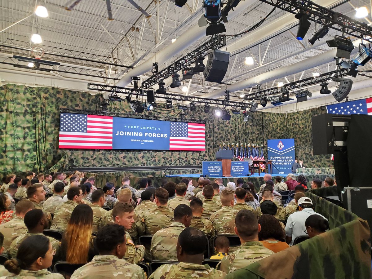 Gerri Augustine on Twitter "RT LuJazper Coming to you from Fort