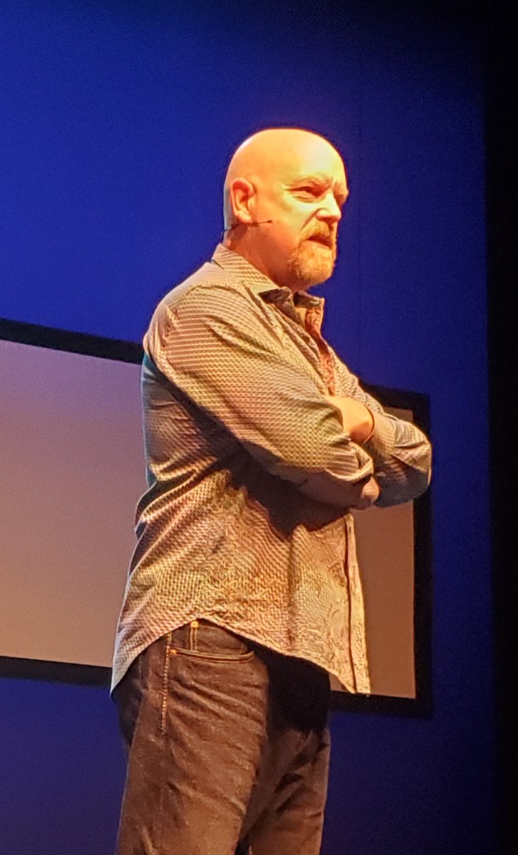 johan_alps's tweet image. Kent Beck on cost of software:
Cost(software) ~= Cost(change)
Cost(change)=cost(coupling)
Reducing that also requires decoupling
Cost(software) = cost(coupling) + cost(decoupling)
#DDDEU