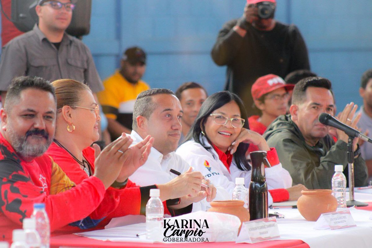 ¡Viva Aragua! 🙏🏻🌸 @NicolasMaduro @Soykarinacarpio @GobiernoAragua_ @joseariaspsuv @PartidoPSUV #VivaElPoderPopular