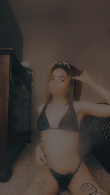 Hello my shadow 🥰 https://t.co/UcXRuVO8QM<a href="/tag/onlyfans"class="tags"><span>#onlyfans</span></a>