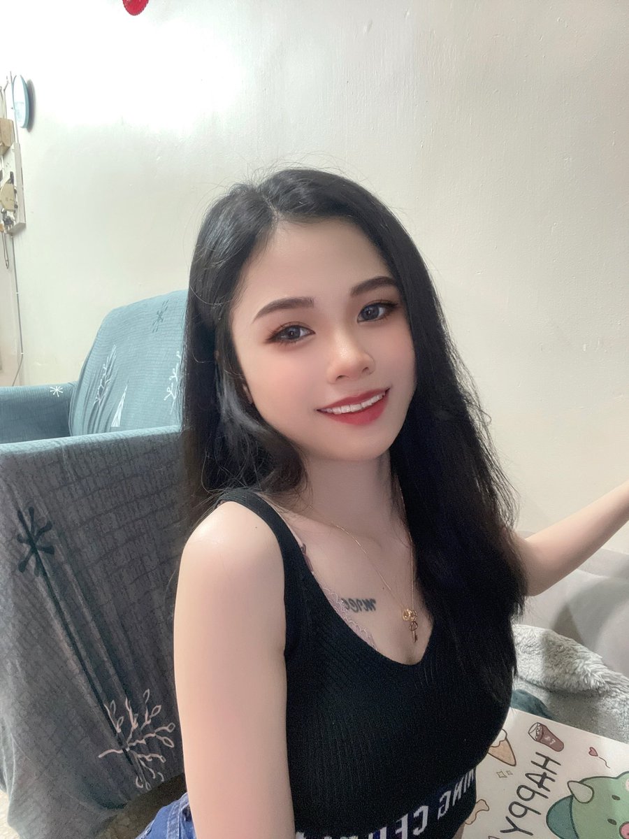 時間是讓人猝不及防的東西，終究又長大了一歲 ～ 生日快樂 💕