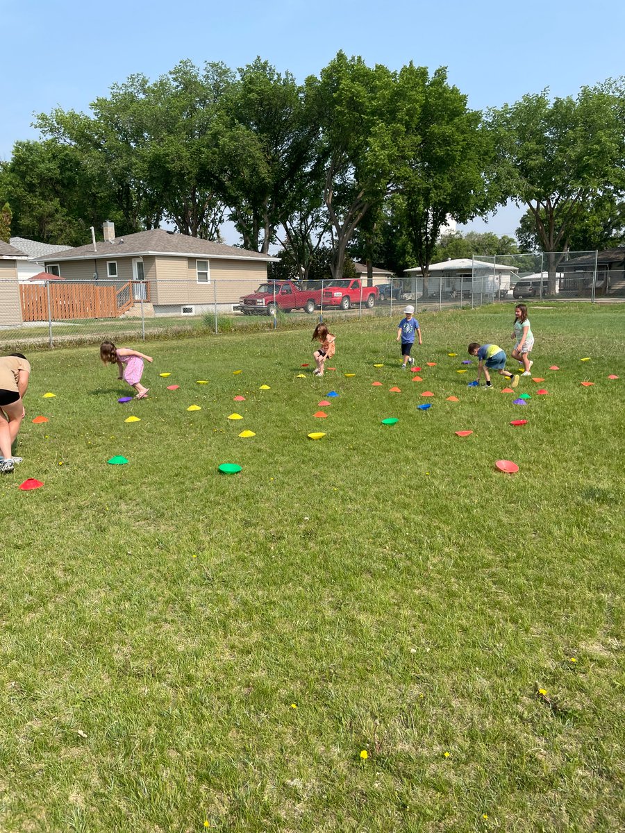 What a fantastic day to have our Play Day this morning. Thank you grade 7/8 for running all the events, all of you did an amazing job! <a href="/HolyTrinitySD/">Holy Trinity</a> <a href="/StMarySchool2/">St Mary School</a>