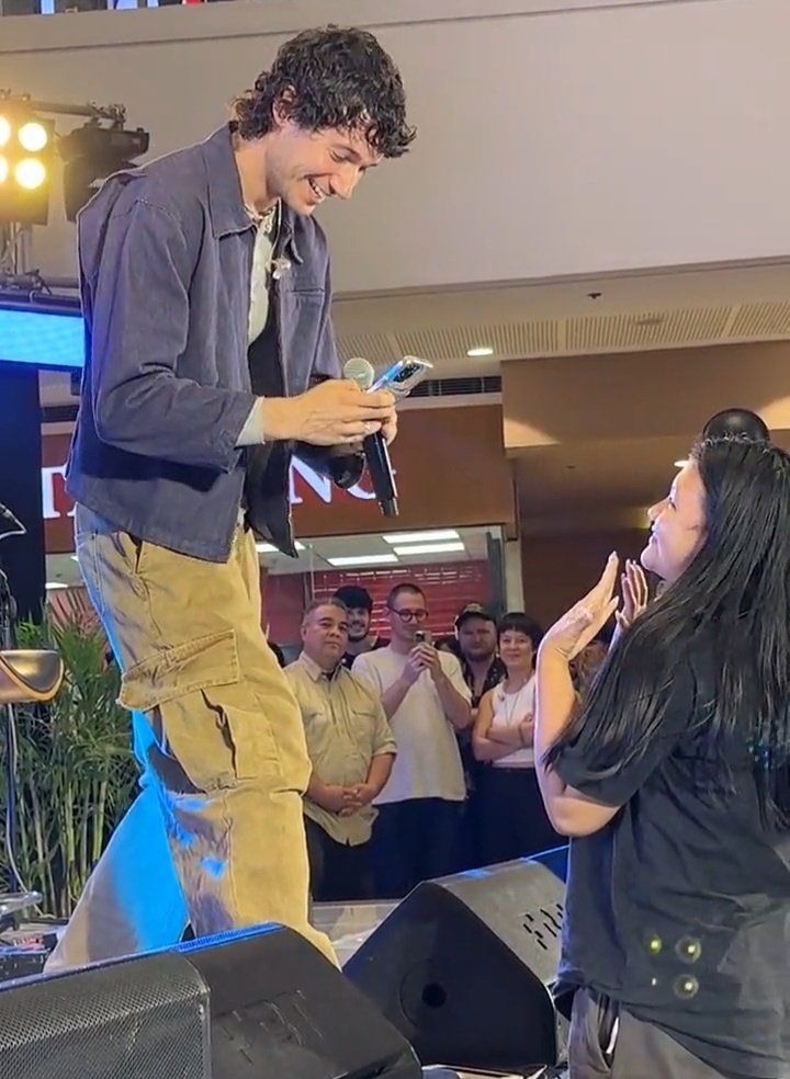 _multifandomgal's tweet photo. A NIGHT I'LL NEVER FORGET. I LOVE U @jeremyzucker !!!! GLAD U LIKED THE "INS?" INSPIRED NAILS! 

THANK U SO SO SO MUCH BESTIE @UMUSICPH 🥹  #JeremyZuckerFanMeetPH #jerminsea https://t.co/sssmse7pcS
