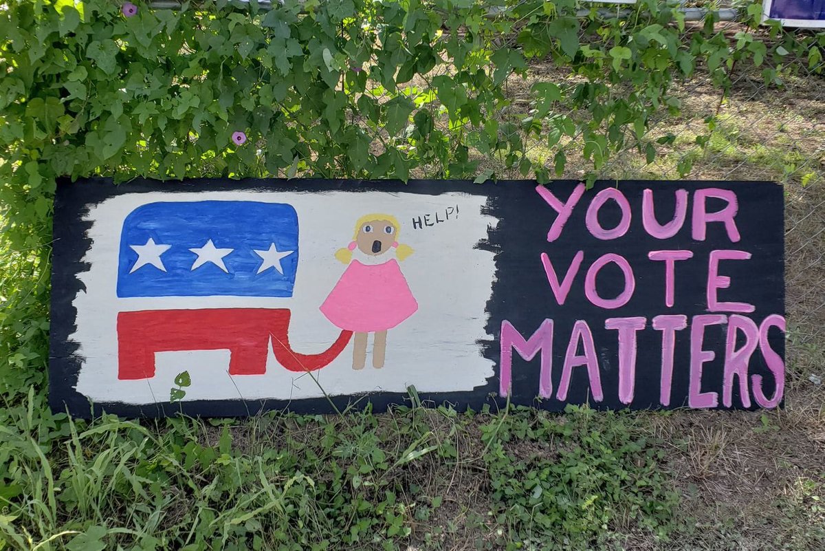hammer_hawk's tweet photo. @CoffeyTimeNews @wvd11_moo #GOPPervertParty #GOPWarOnWomenAndGirls https://t.co/7cXG6H1yAP